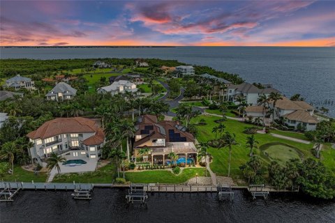 Casa en venta en Port Charlotte, Florida, 4 dormitorios, 441.47 m2 № 1833415 - foto 3