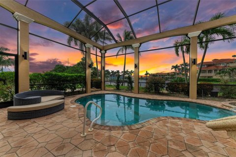 Casa en venta en Port Charlotte, Florida, 4 dormitorios, 441.47 m2 № 1833415 - foto 5