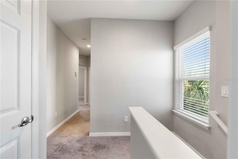 Townhouse in Dunedin, Florida 3 bedrooms, 138.24 sq.m. № 2202245 - photo 13
