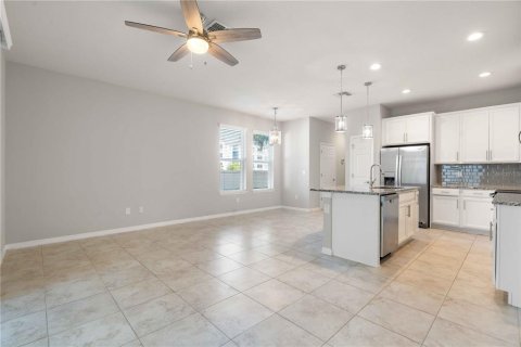 Townhouse in Dunedin, Florida 3 bedrooms, 138.24 sq.m. № 2202245 - photo 7