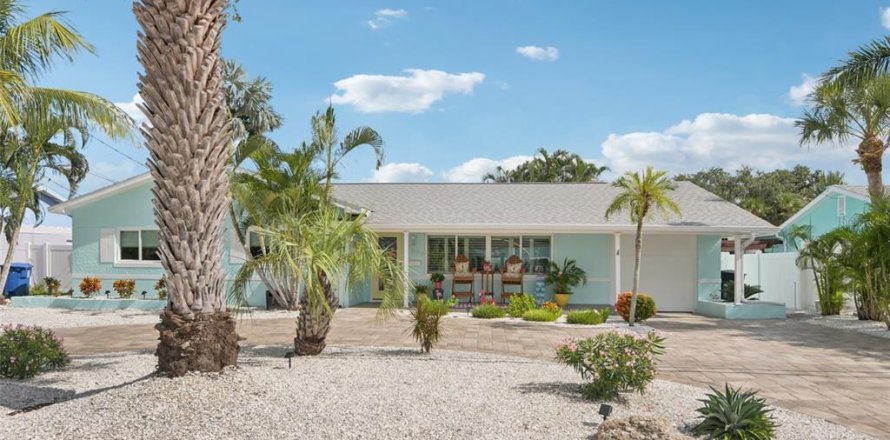 Villa ou maison à Saint Petersburg, Floride 3 chambres, 120.77 m2 № 1907699