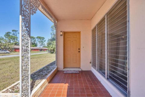 House in Port Charlotte, Florida 2 bedrooms, 107.4 sq.m. № 1654540 - photo 5