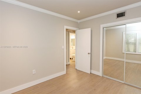 Appartement à louer à Miami, Floride: 2 chambres, 65.03 m2 № 2046303 - photo 15