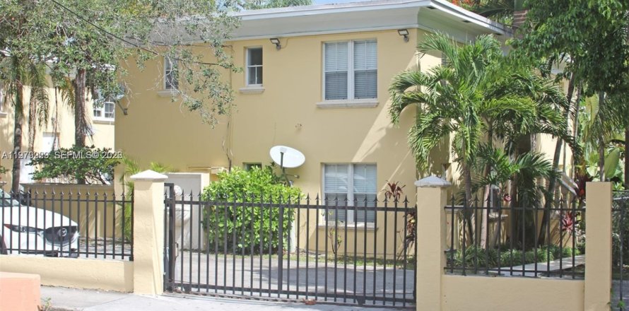 Appartement à Miami, Floride 2 chambres, 65.03 m2 № 2046303