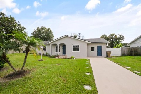 Villa ou maison à Kissimmee, Floride 3 chambres, 154.22 m2 № 2360422