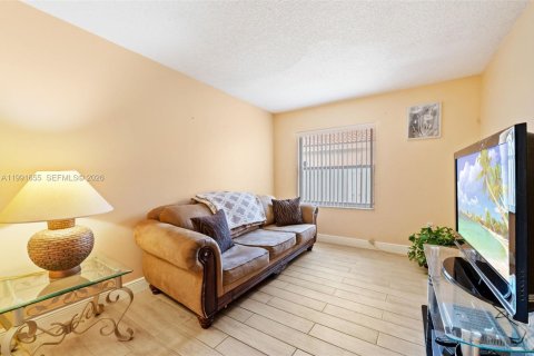 Casa en venta en Sunrise, Florida, 3 dormitorios, 160.44 m2 № 2056523 - foto 8