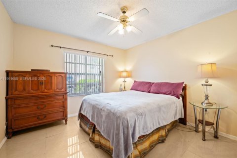 Casa en venta en Sunrise, Florida, 3 dormitorios, 160.44 m2 № 2056523 - foto 19