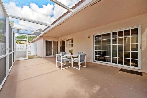 Casa en venta en Sunrise, Florida, 3 dormitorios, 160.44 m2 № 2056523 - foto 21