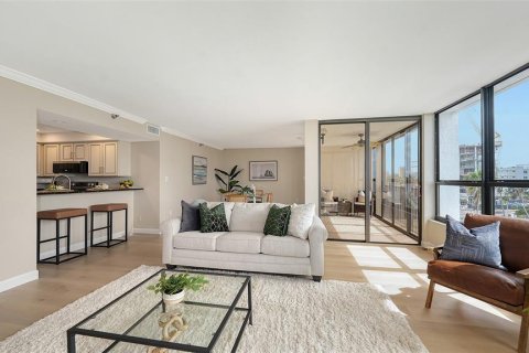 Condo in Sarasota, Florida, 2 bedrooms  № 1513547 - photo 8