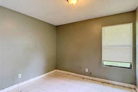 House in Tampa, Florida 3 bedrooms, 83.24 sq.m. № 2393724 - photo 8