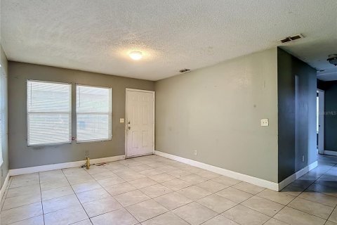 House in Tampa, Florida 3 bedrooms, 83.24 sq.m. № 2393724 - photo 5