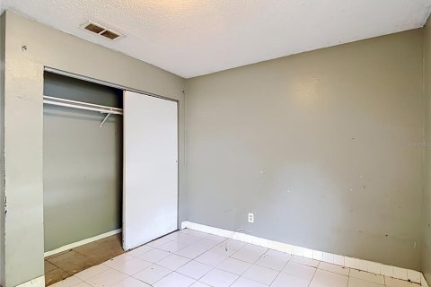 House in Tampa, Florida 3 bedrooms, 83.24 sq.m. № 2393724 - photo 9