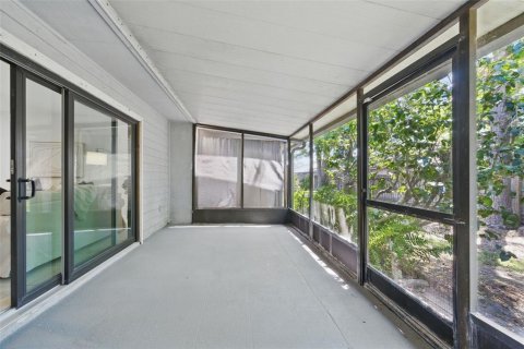 Townhouse in Largo, Florida 2 bedrooms, 97.36 sq.m. № 1777056 - photo 29