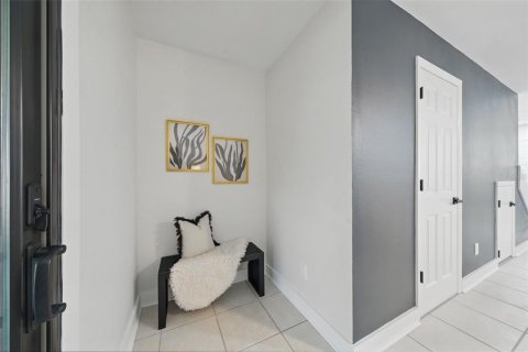 Townhouse in Largo, Florida 2 bedrooms, 97.36 sq.m. № 1777056 - photo 15