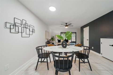 Townhouse in Largo, Florida 2 bedrooms, 97.36 sq.m. № 1777056 - photo 5