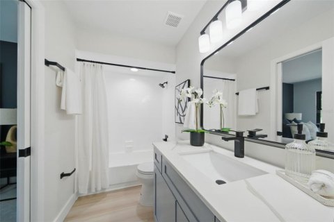 Townhouse in Largo, Florida 2 bedrooms, 97.36 sq.m. № 1777056 - photo 21