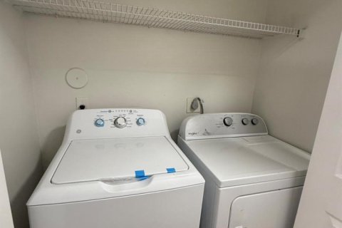 Condo in Pompano Beach, Florida, 2 bedrooms  № 2077655 - photo 7