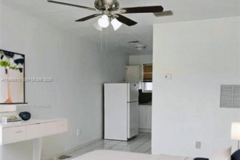 Apartment in Hialeah, Florida 46.45 sq.m. № 2064119 - photo 3