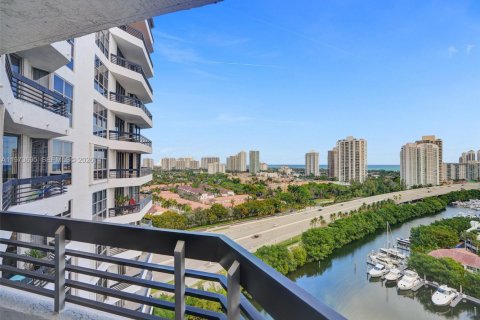 Condominio en venta en Aventura, Florida, 2 dormitorios, 109.72 m2 № 2033334 - foto 4