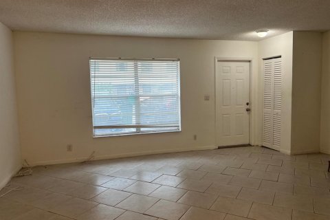 Touwnhouse à louer à Davie, Floride: 3 chambres, 130.06 m2 № 2386830 - photo 6