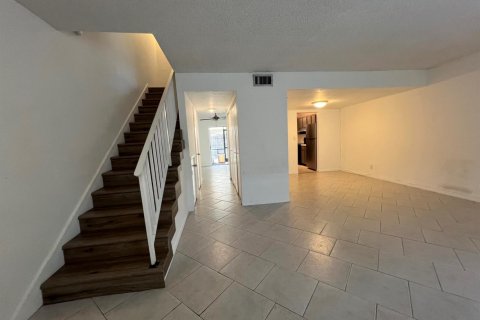 Touwnhouse à louer à Davie, Floride: 3 chambres, 130.06 m2 № 2386830 - photo 5