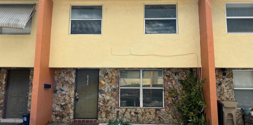Touwnhouse à Davie, Floride 3 chambres, 130.06 m2 № 2386830