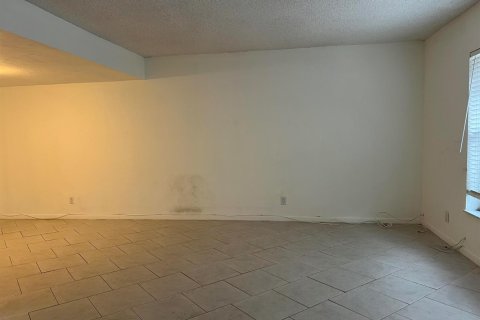 Touwnhouse à louer à Davie, Floride: 3 chambres, 130.06 m2 № 2386830 - photo 8