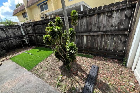Touwnhouse à louer à Davie, Floride: 3 chambres, 130.06 m2 № 2386830 - photo 20