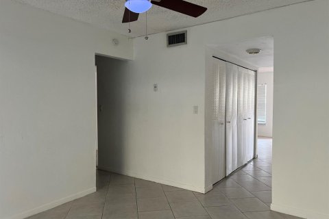 Touwnhouse à louer à Davie, Floride: 3 chambres, 130.06 m2 № 2386830 - photo 10
