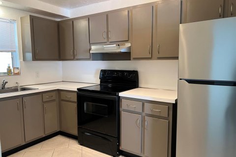 Touwnhouse à louer à Davie, Floride: 3 chambres, 130.06 m2 № 2386830 - photo 3