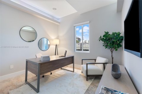 Casa en venta en Fort Lauderdale, Florida, 3 dormitorios, 178.93 m2 № 1748307 - foto 22