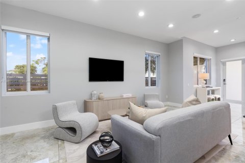 Casa en venta en Fort Lauderdale, Florida, 3 dormitorios, 178.93 m2 № 1748307 - foto 6