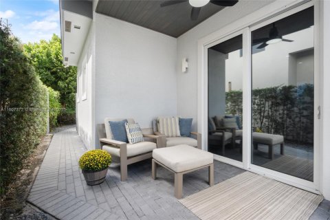 Casa en venta en Fort Lauderdale, Florida, 3 dormitorios, 178.93 m2 № 1748307 - foto 24