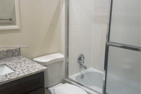 Copropriété à louer à Miami, Floride: 2 chambres, 85.47 m2 № 1973182 - photo 12