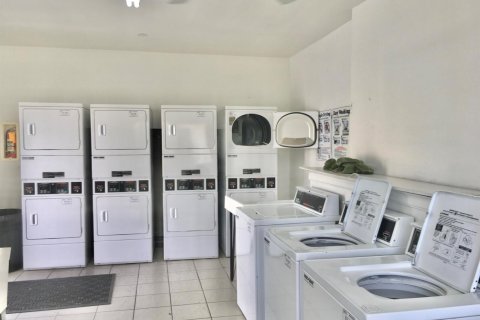 Condominio en venta en West Palm Beach, Florida, 2 dormitorios, 85.84 m2 № 2188228 - foto 27