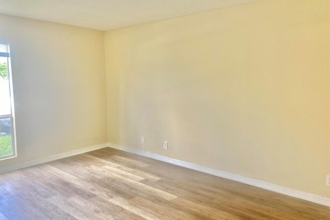 Condominio en venta en West Palm Beach, Florida, 2 dormitorios, 85.84 m2 № 2188228 - foto 12