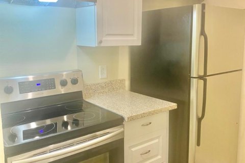 Condominio en venta en West Palm Beach, Florida, 2 dormitorios, 85.84 m2 № 2188228 - foto 13