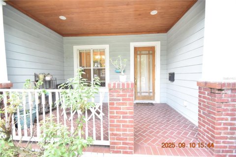 Casa en alquiler en Tampa, Florida, 3 dormitorios, 152.82 m2 № 1912386 - foto 2