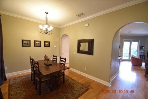 House in Tampa, Florida 3 bedrooms, 152.82 sq.m. № 1912386 - photo 9
