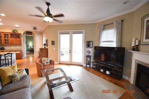 House in Tampa, Florida 3 bedrooms, 152.82 sq.m. № 1912386 - photo 11