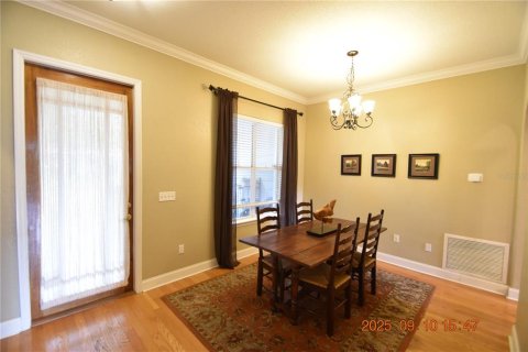 House in Tampa, Florida 3 bedrooms, 152.82 sq.m. № 1912386 - photo 6