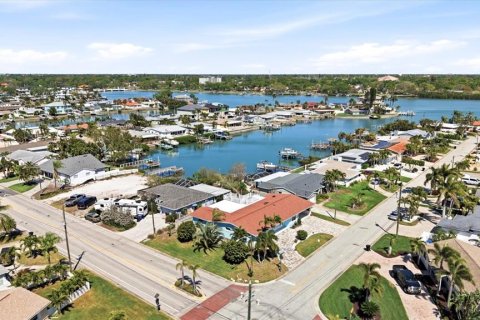 Villa ou maison à vendre à Saint Petersburg, Floride: 4 chambres, 220.09 m2 № 2151317 - photo 11