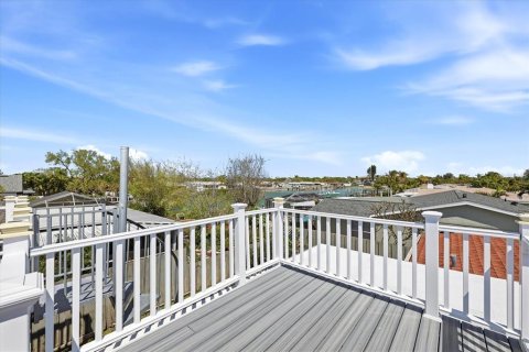 Villa ou maison à vendre à Saint Petersburg, Floride: 4 chambres, 220.09 m2 № 2151317 - photo 17
