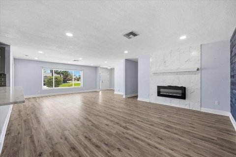 Villa ou maison à vendre à Saint Petersburg, Floride: 4 chambres, 220.09 m2 № 2151317 - photo 25