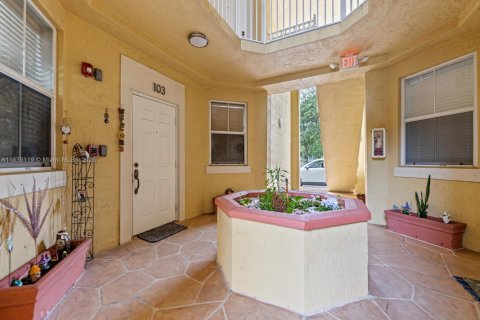 Townhouse in Miami, Florida 3 bedrooms, 117.06 sq.m. № 1814339 - photo 2