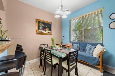 Townhouse in Miami, Florida 3 bedrooms, 117.06 sq.m. № 1814339 - photo 5