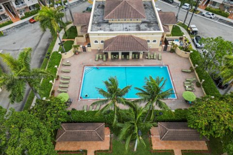 Townhouse in Miami, Florida 3 bedrooms, 117.06 sq.m. № 1814339 - photo 24