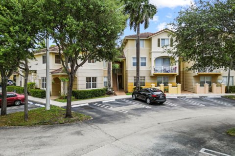 Townhouse in Miami, Florida 3 bedrooms, 117.06 sq.m. № 1814339 - photo 20
