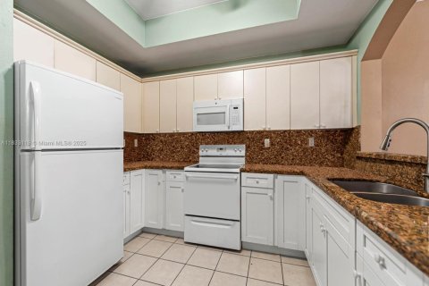 Townhouse in Miami, Florida 3 bedrooms, 117.06 sq.m. № 1814339 - photo 8