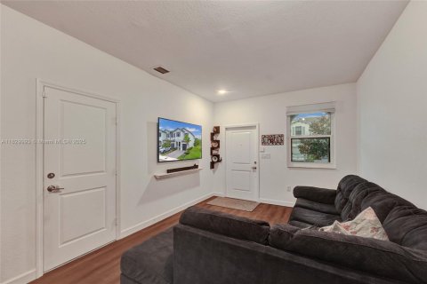 Townhouse in Homestead, Florida 4 bedrooms, 169.08 sq.m. № 1804375 - photo 7